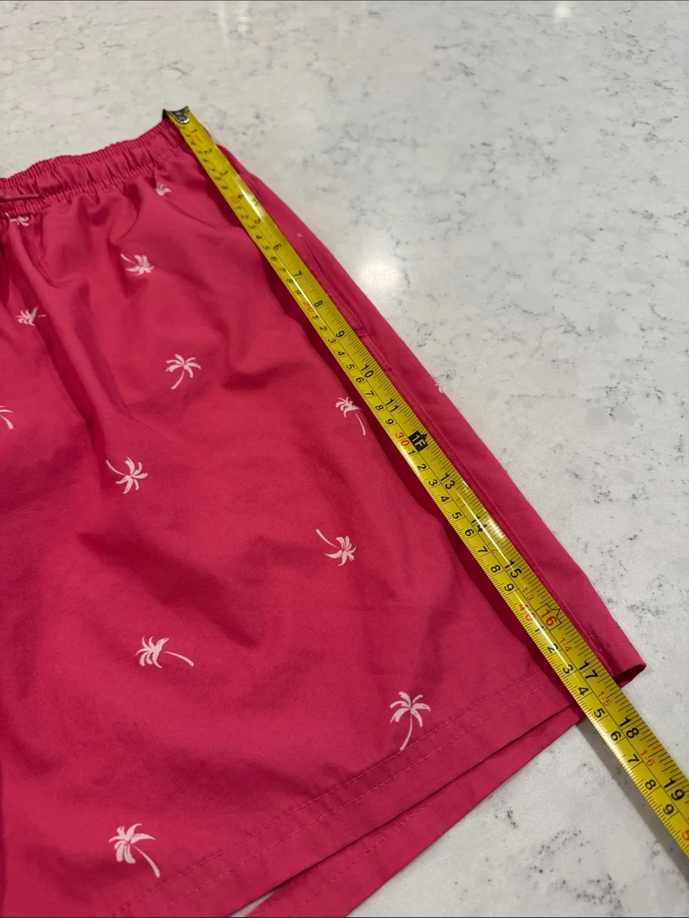 OLD NAVY Mens M Pink Palm Print Novelty Shorts Lining Pockets Elastic Drawstring